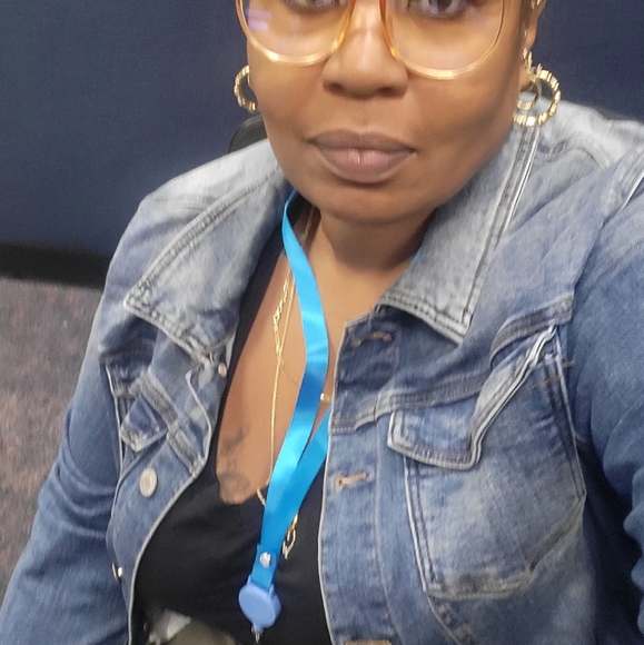 Meet your Posher, Bernadette - Picture 9 of 9